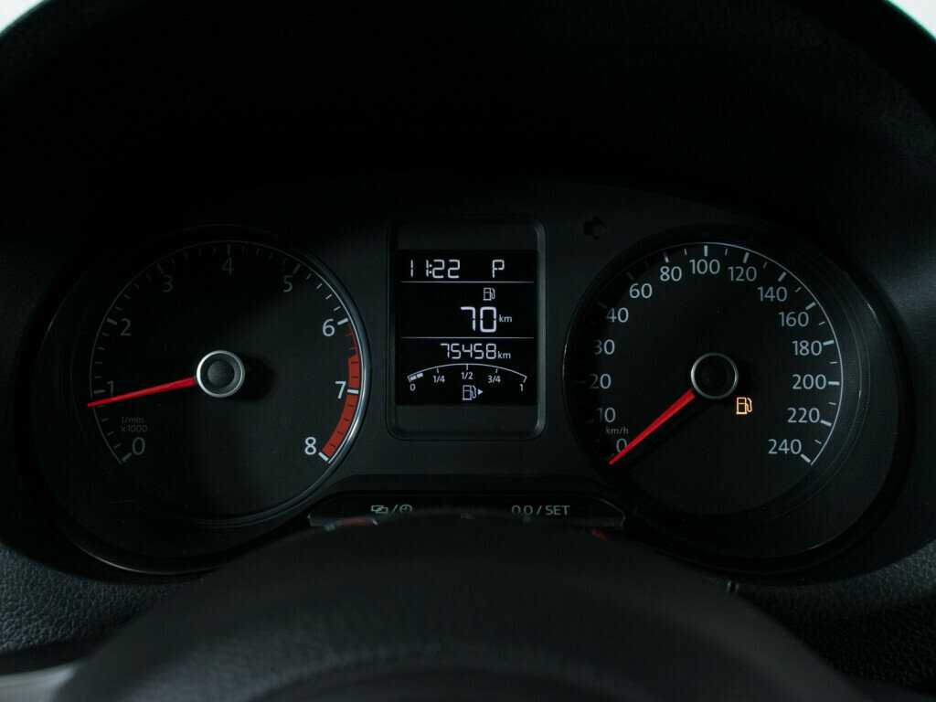 Volkswagen Polo б/у, 2019, Роботизированная. Фото: #10