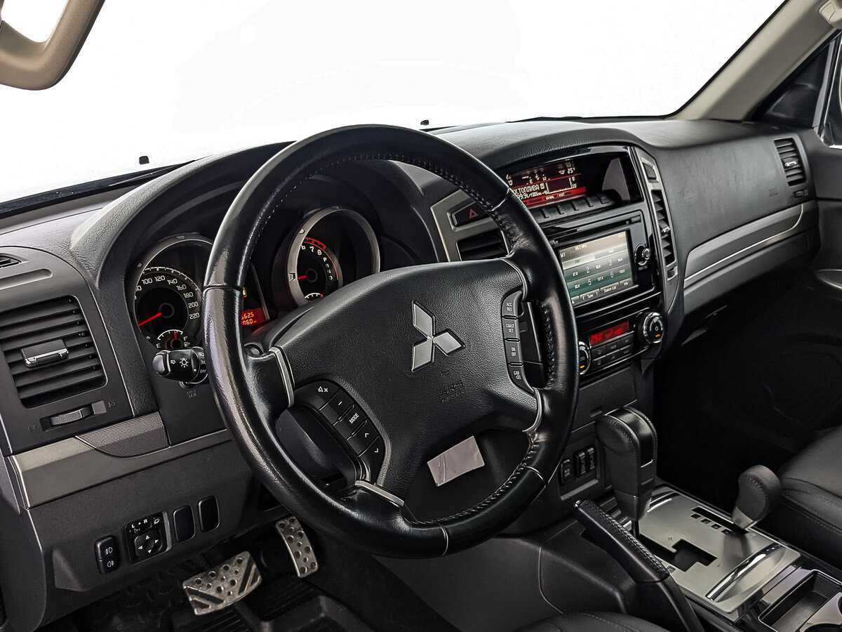 Mitsubishi Pajero б/у, 2018, Автоматическая. Фото: #14