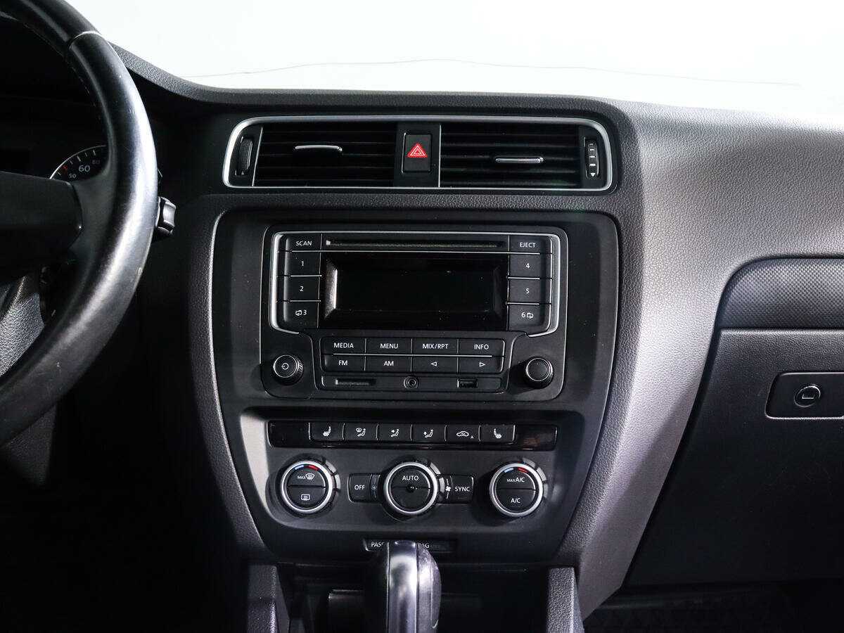 Volkswagen Jetta б/у, 2014, Автоматическая. Фото: #12