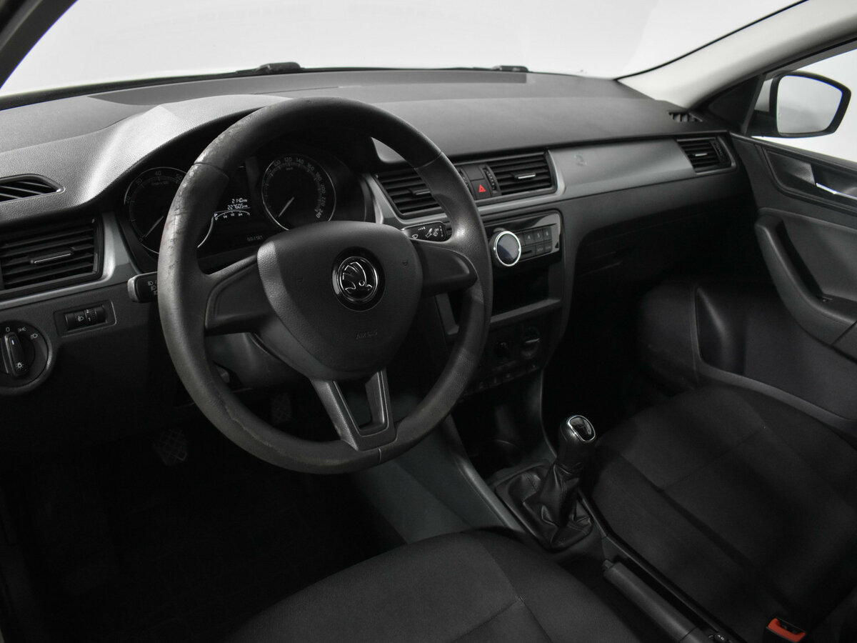 Skoda Rapid б/у, 2017, Механическая. Фото: #6