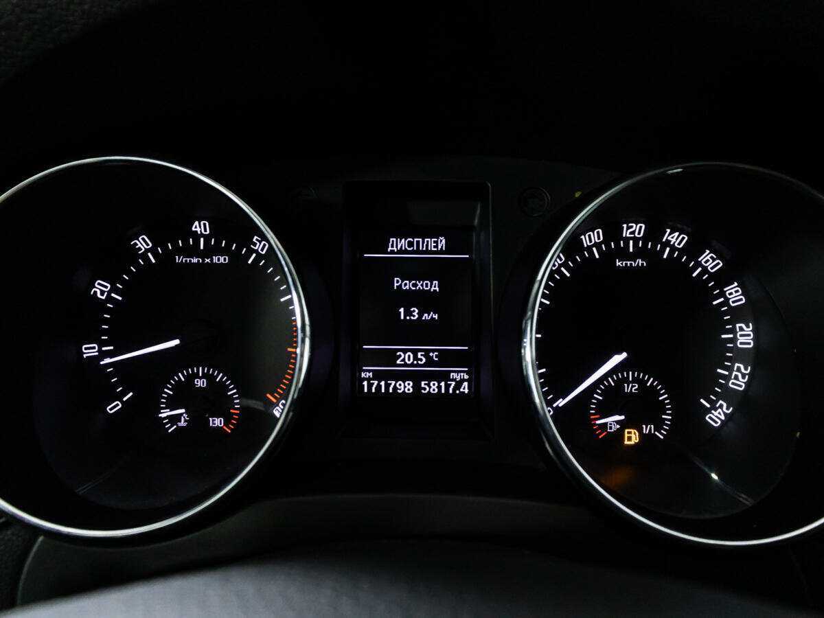 Skoda Yeti б/у, 2015, Автоматическая. Фото: #11