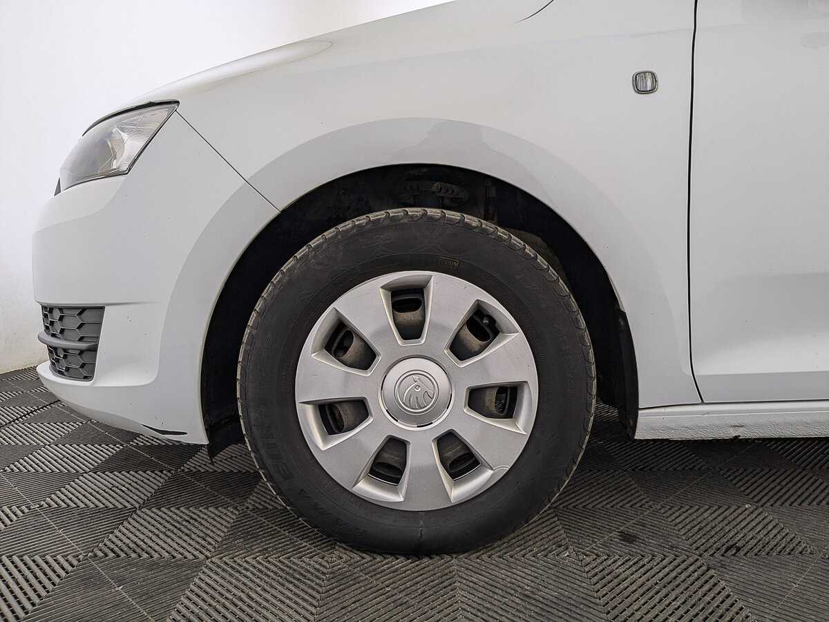 Skoda Rapid б/у, 2017, Механическая. Фото: #11