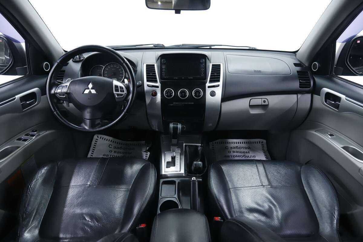 Mitsubishi Pajero Sport б/у, 2015, Автоматическая. Фото: #8
