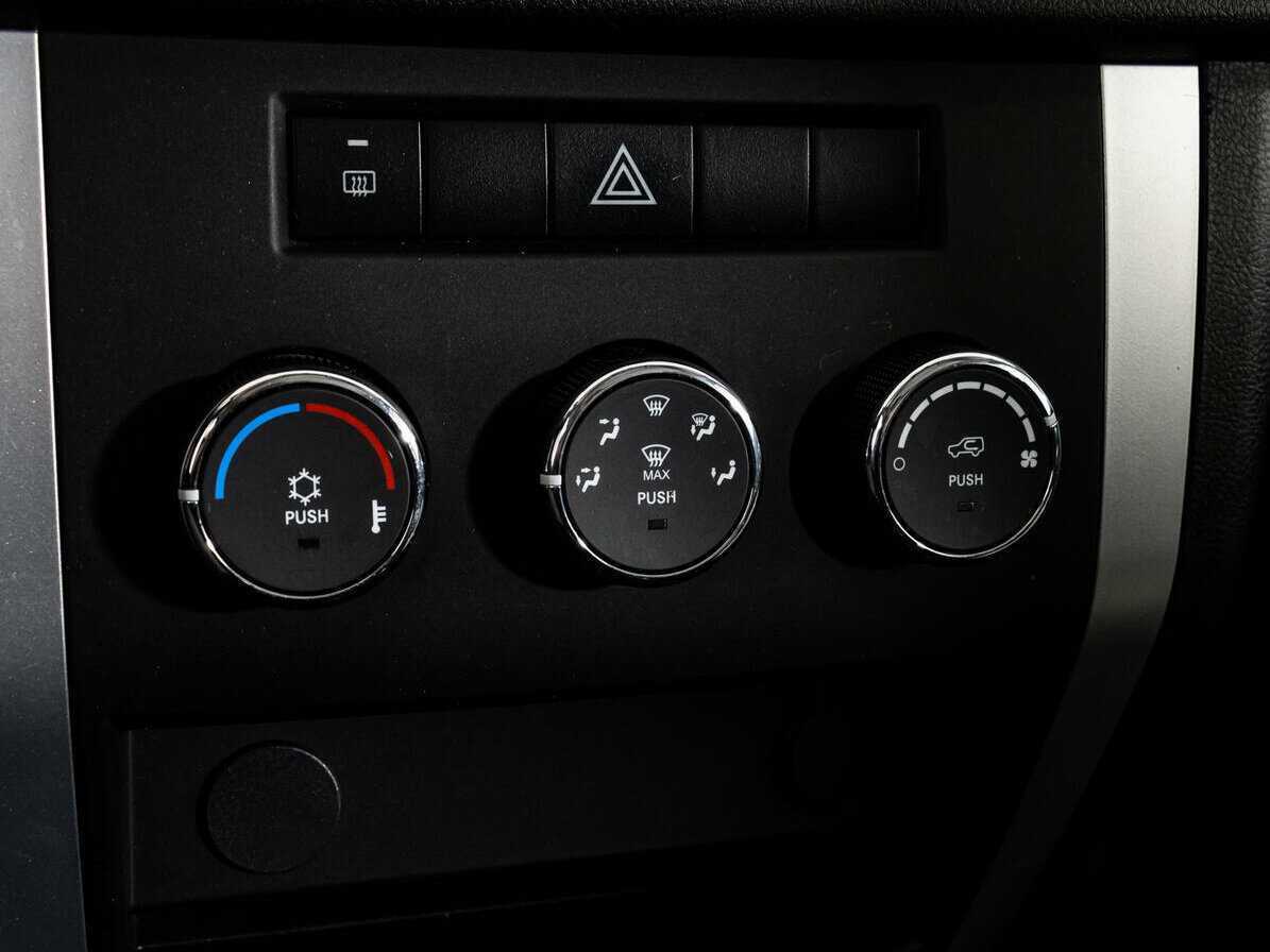 УАЗ Patriot б/у, 2017, Механическая. Фото: #12