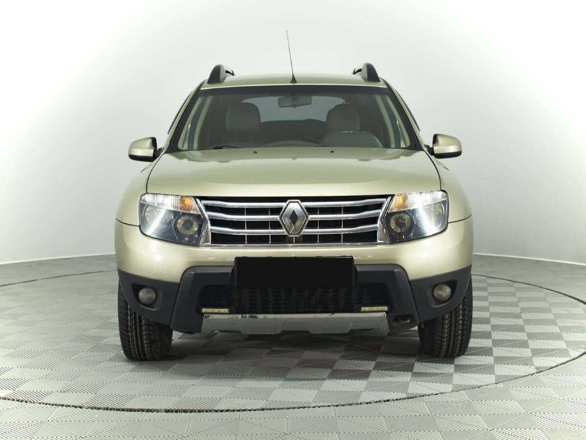 Renault Duster б/у, 2012, Механическая. Фото: #1