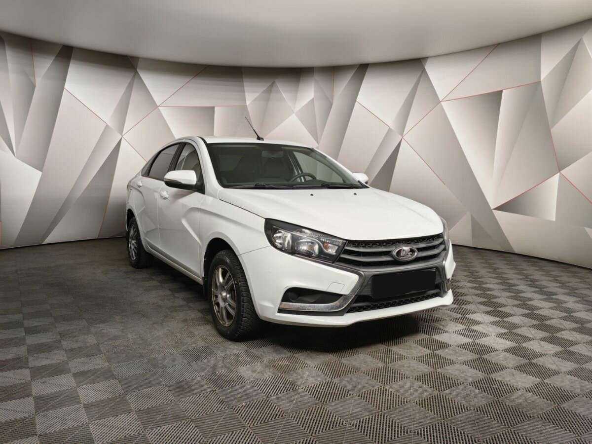 Lada (ВАЗ) Vesta б/у, 2018, Роботизированная. Фото: #1