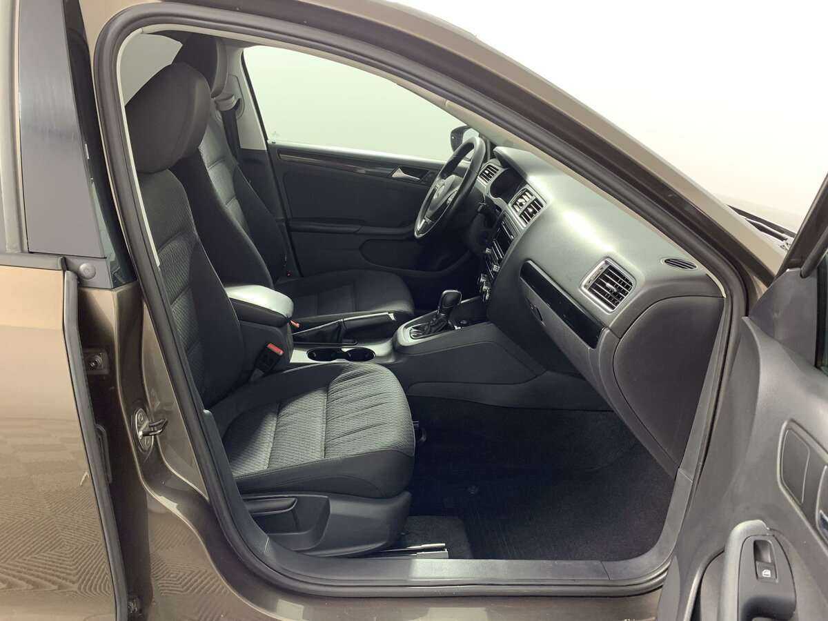 Volkswagen Jetta б/у, 2013, Роботизированная. Фото: #15