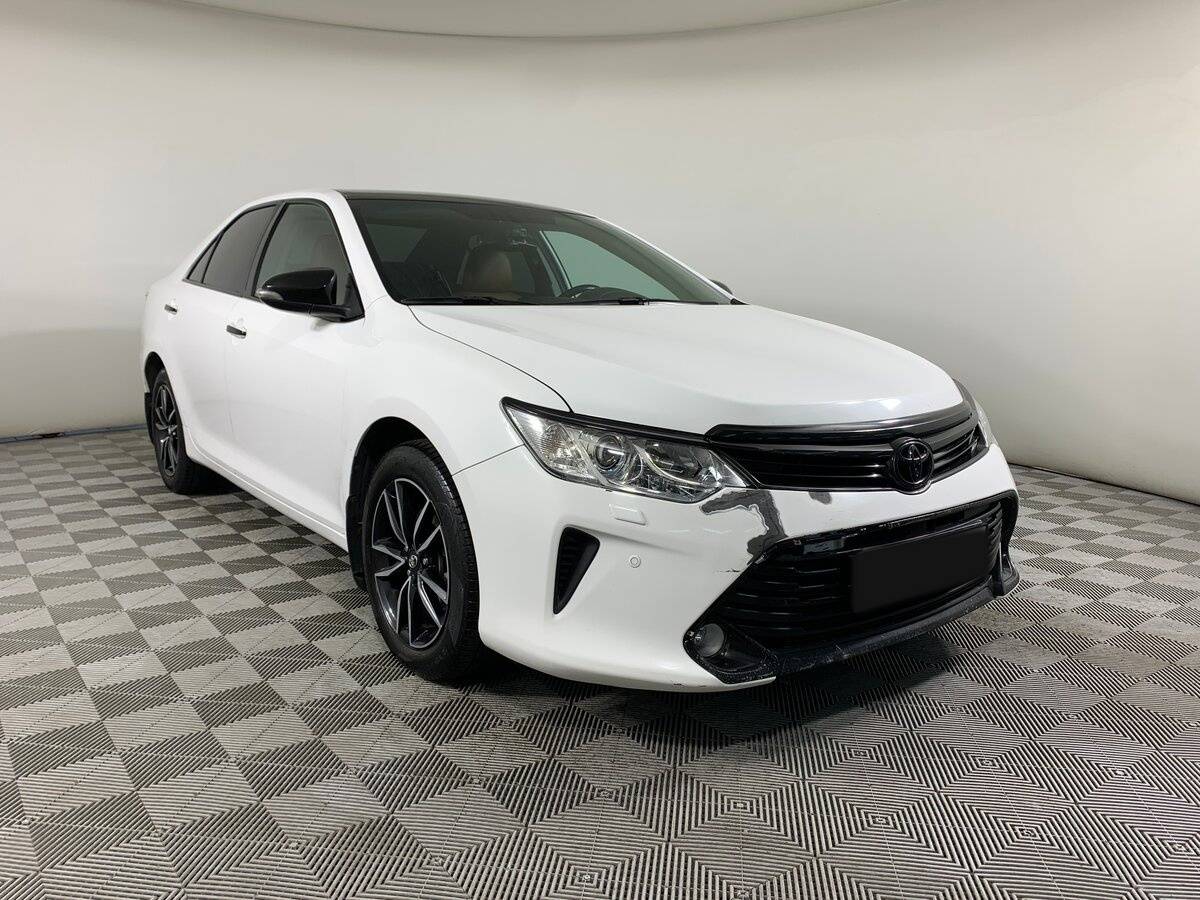 Toyota Camry б/у, 2017, Автоматическая. Фото: #2