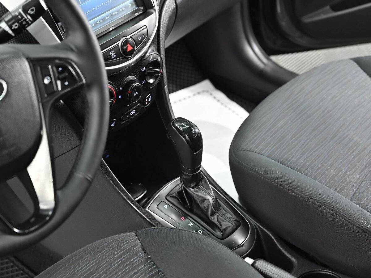 Hyundai Solaris б/у, 2014, Автоматическая. Фото: #10