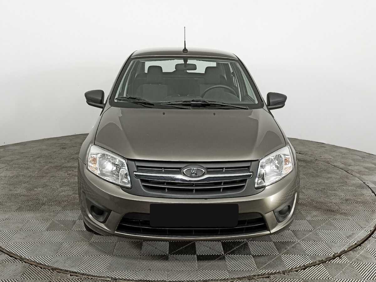 Lada (ВАЗ) Granta б/у, 2018, Механическая. Фото: #1