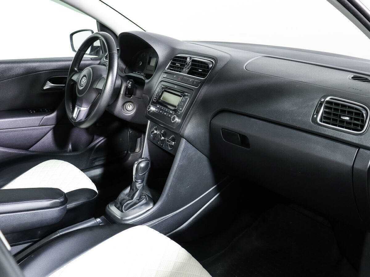 Volkswagen Polo б/у, 2012, Автоматическая. Фото: #8