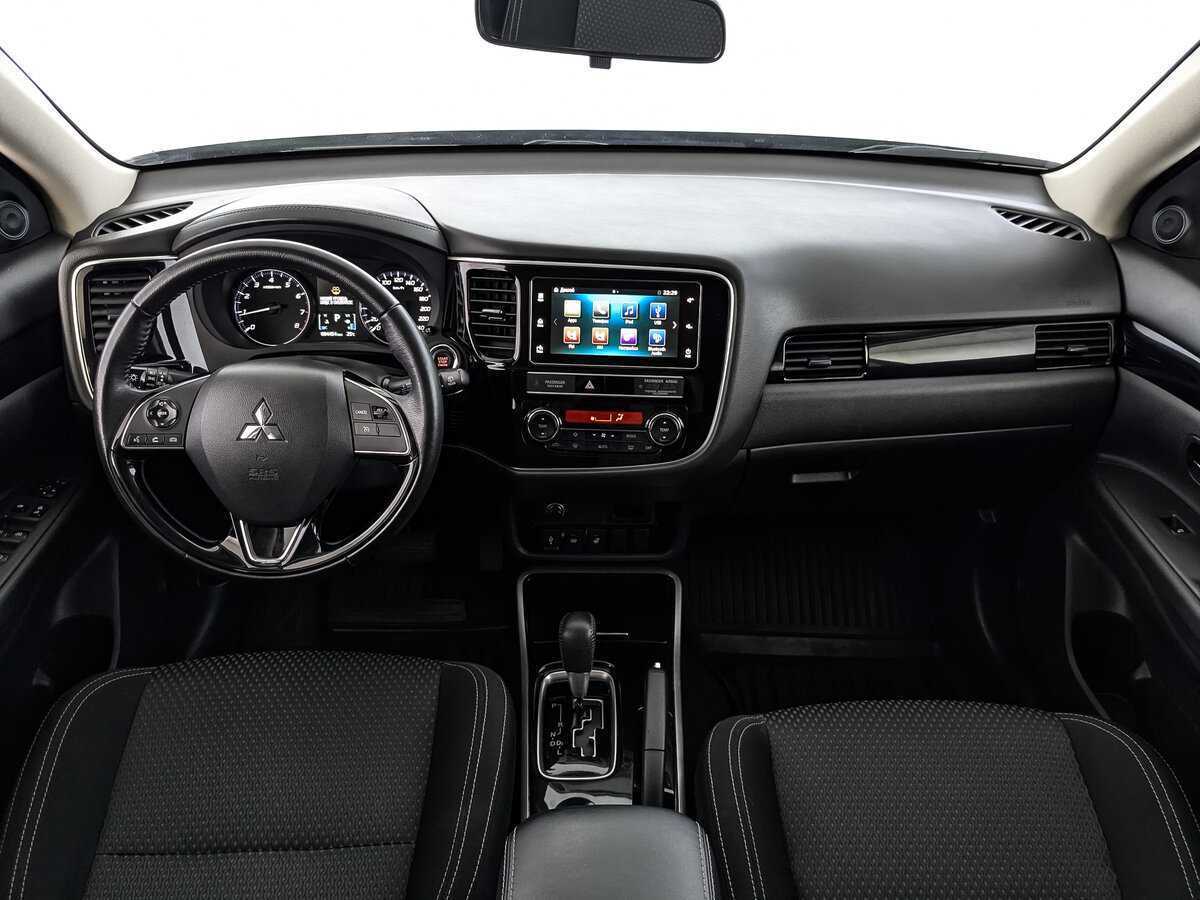 Mitsubishi Outlander б/у, 2019, Вариатор. Фото: #9