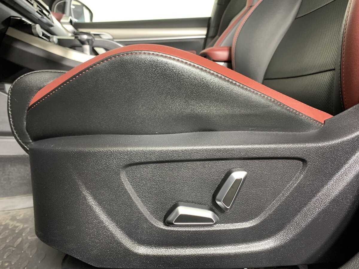 Geely Coolray б/у, 2022, Роботизированная. Фото: #16