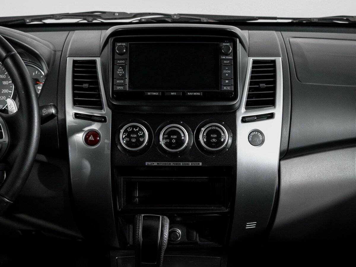 Mitsubishi Pajero Sport б/у, 2013, Автоматическая. Фото: #12