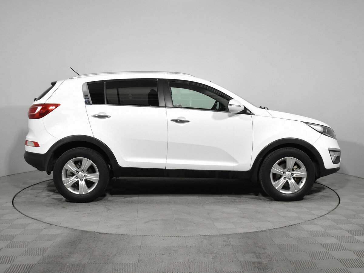Kia Sportage б/у, 2012, Механическая. Фото: #4