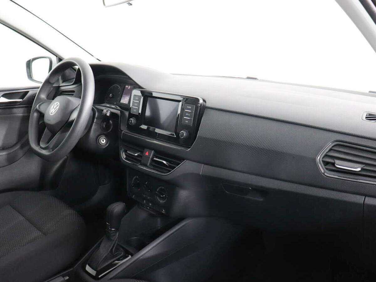 Volkswagen Polo б/у, 2021, Автоматическая. Фото: #9