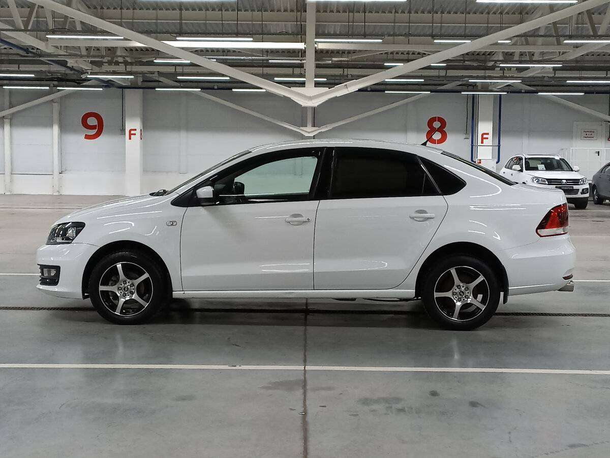 Volkswagen Polo б/у, 2016, Механическая. Фото: #7