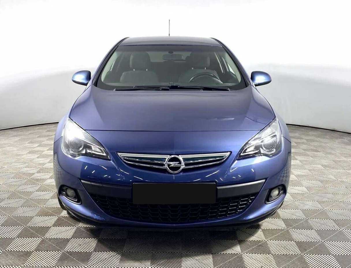 Opel Astra б/у, 2013, Автоматическая. Фото: #1
