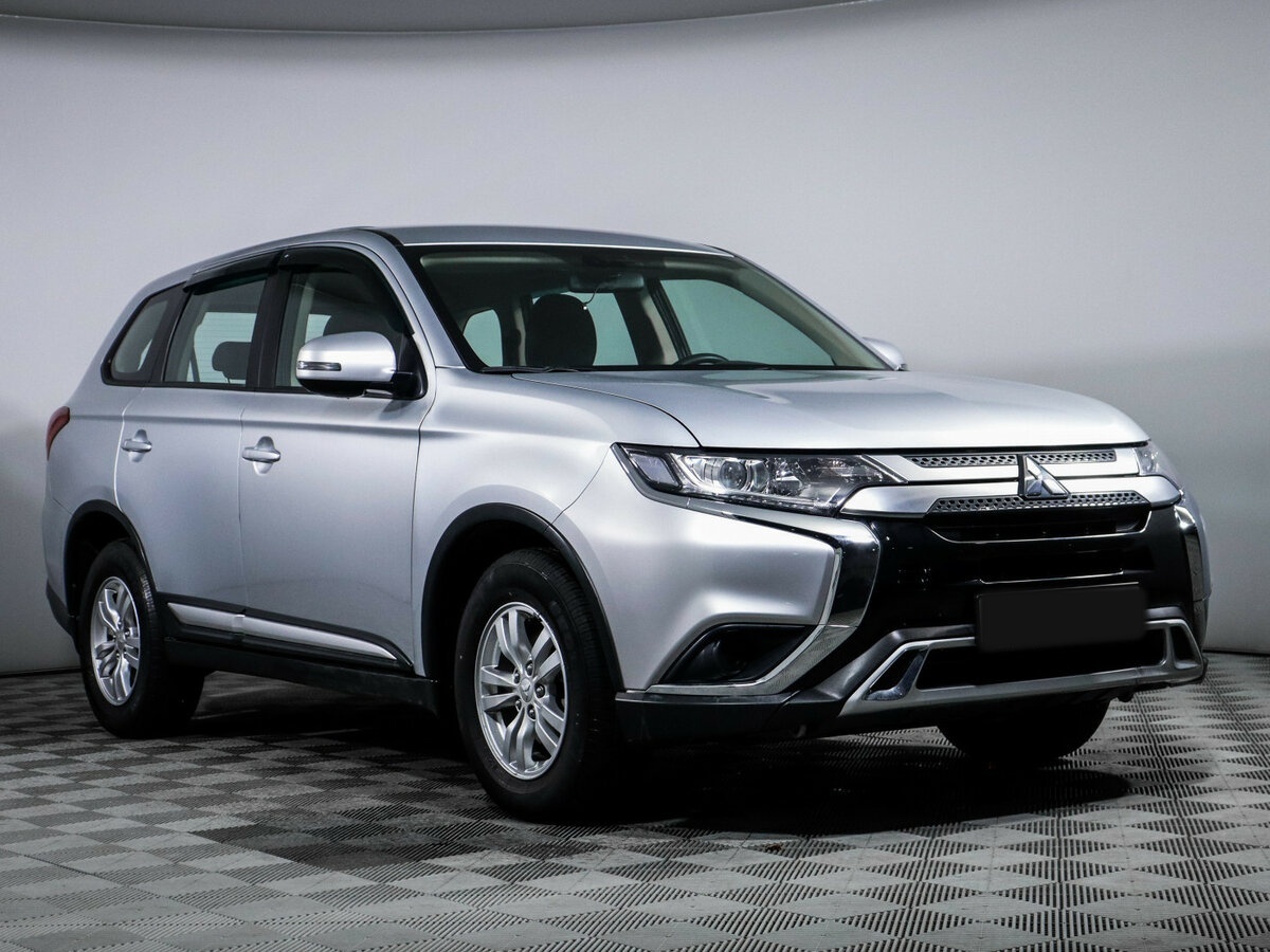 Mitsubishi Outlander б/у, 2019, Вариатор. Фото: #2