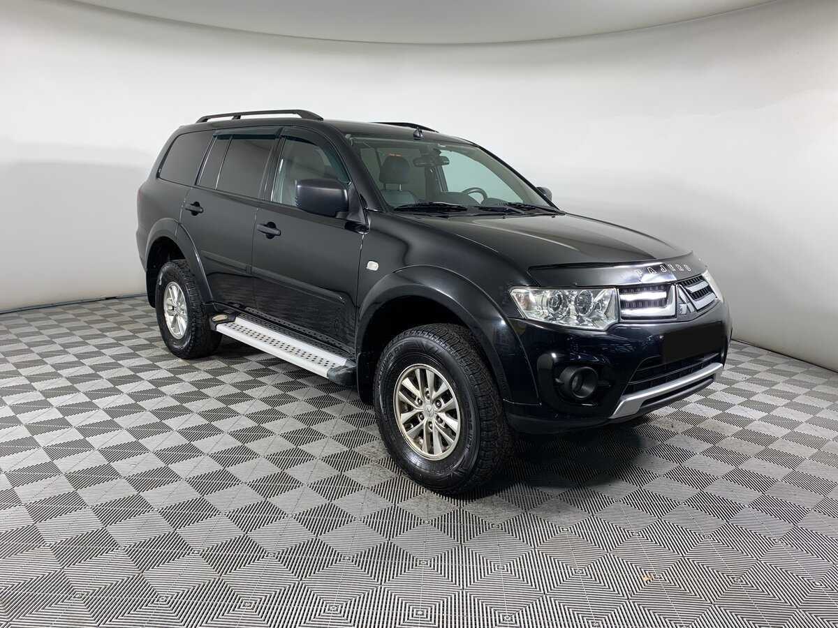 Mitsubishi Pajero Sport б/у, 2014, Механическая. Фото: #2