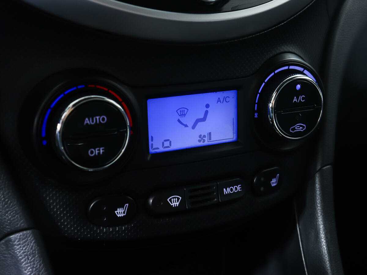 Hyundai Solaris б/у, 2012, Автоматическая. Фото: #15