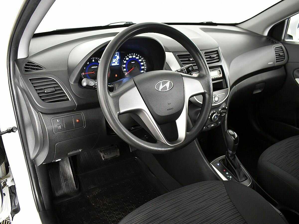 Hyundai Solaris б/у, 2014, Автоматическая. Фото: #6