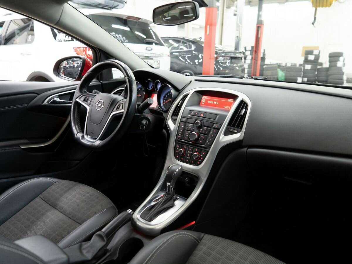 Opel Astra б/у, 2012, Автоматическая. Фото: #14