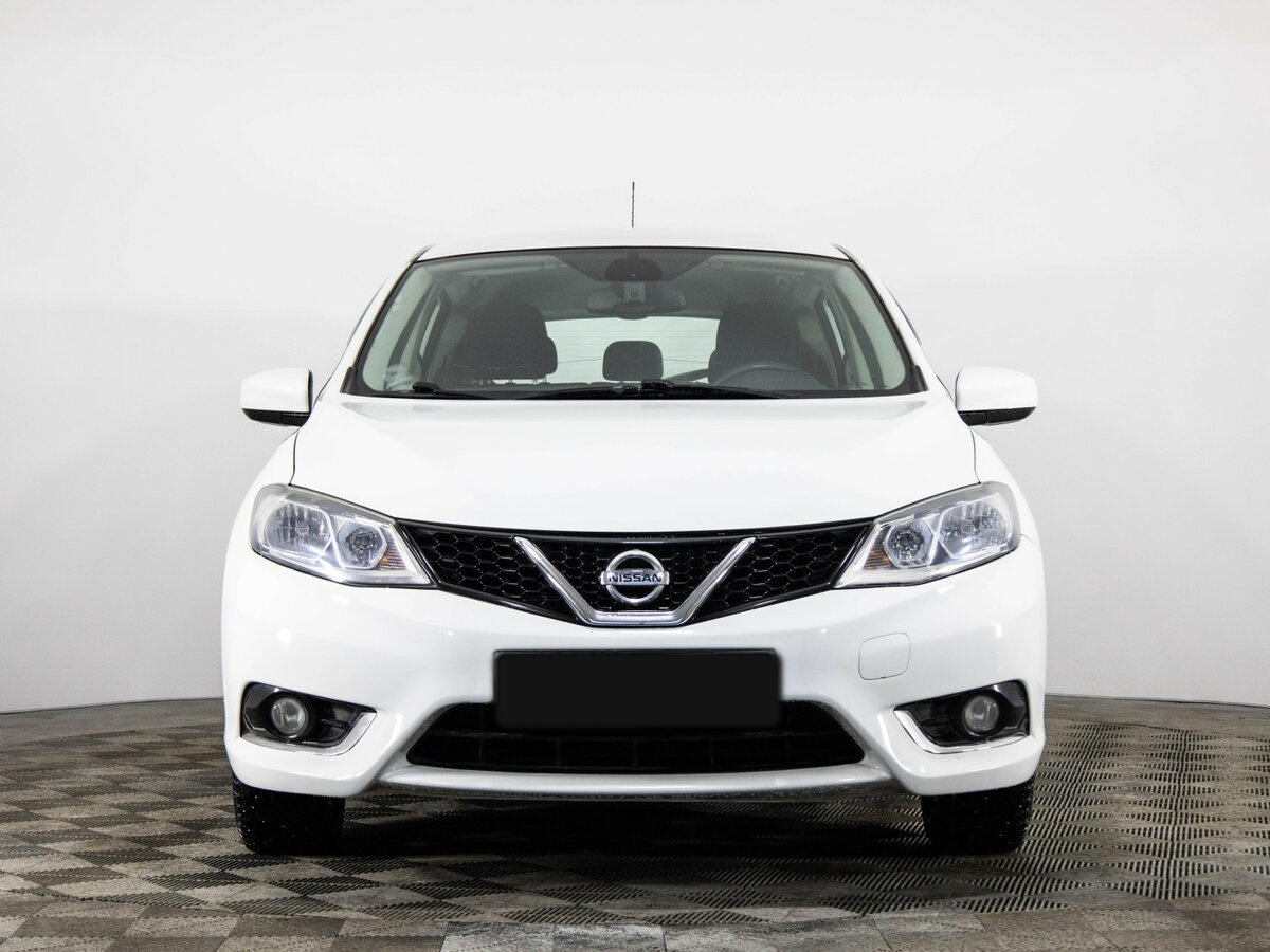 Nissan Tiida б/у, 2015, Вариатор. Фото: #1