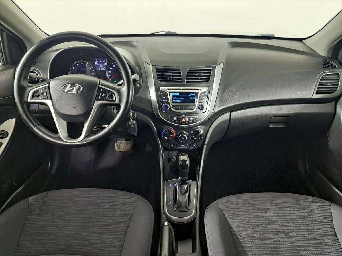Hyundai Solaris б/у, 2015, Автоматическая. Фото: #11