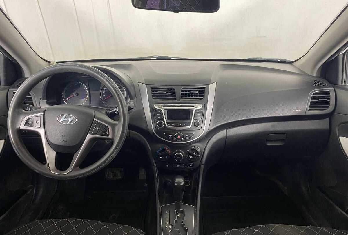 Hyundai Solaris б/у, 2014, Автоматическая. Фото: #10