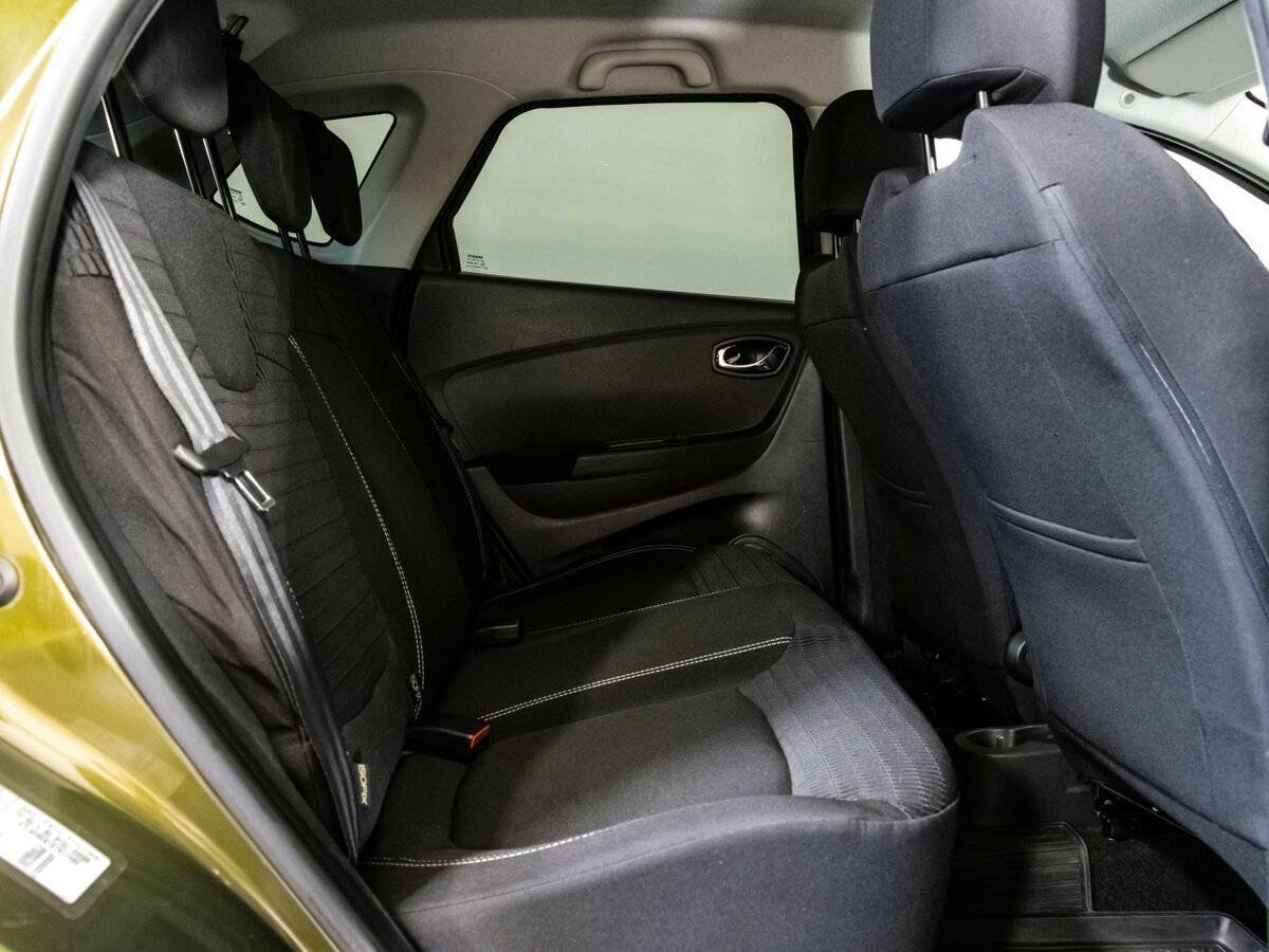 Renault Kaptur б/у, 2017, Механическая. Фото: #11