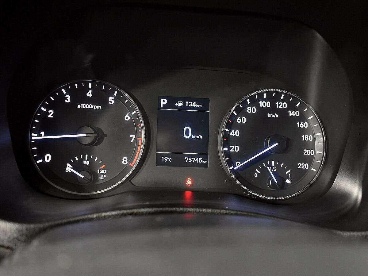 Hyundai Solaris б/у, 2018, Автоматическая. Фото: #9