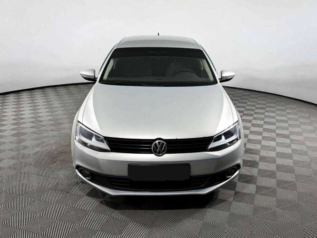 Volkswagen Jetta б/у, 2014, Механическая. Фото: #1