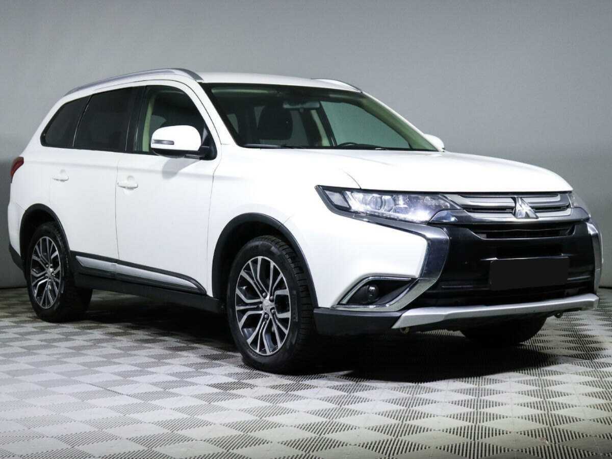 Mitsubishi Outlander б/у, 2018, Вариатор. Фото: #2