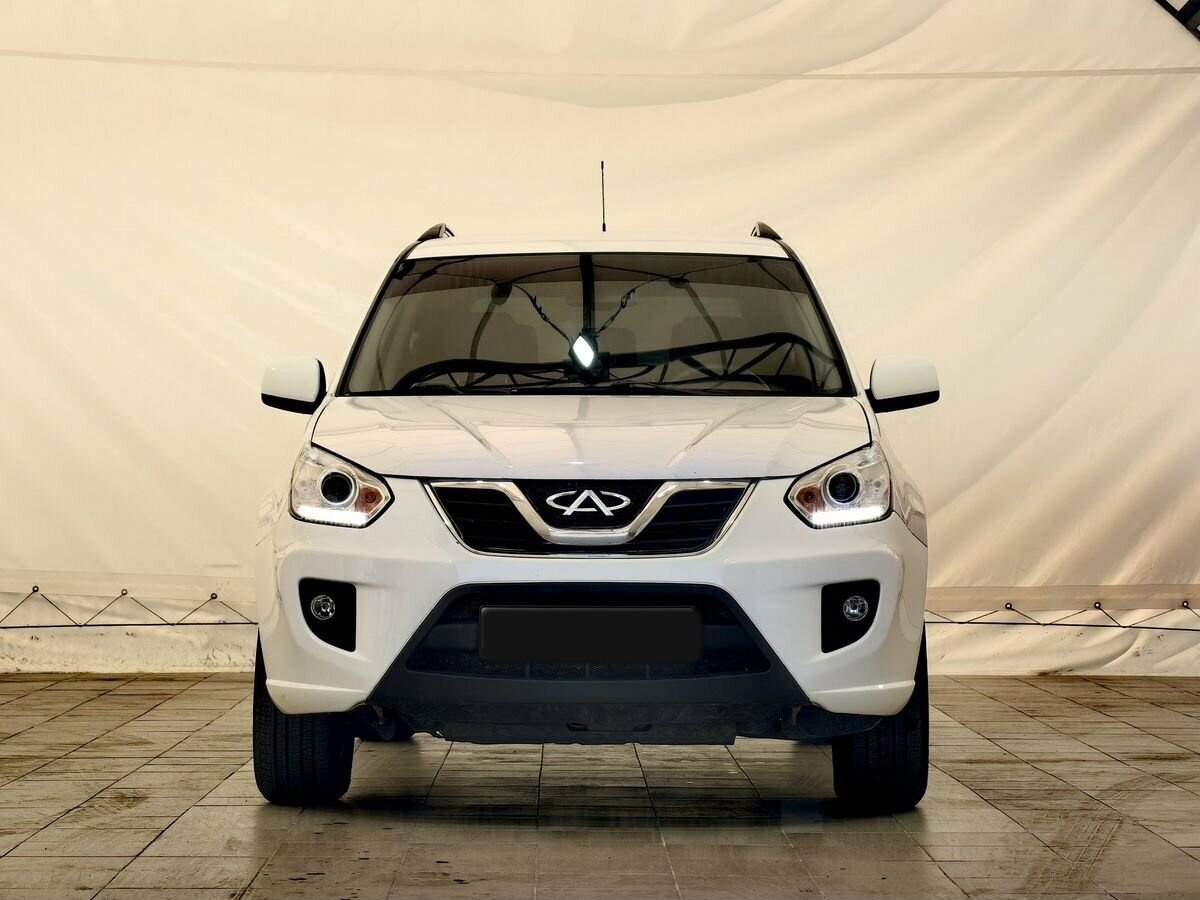 Chery Tiggo (T11) б/у, 2015, Механическая. Фото: #1