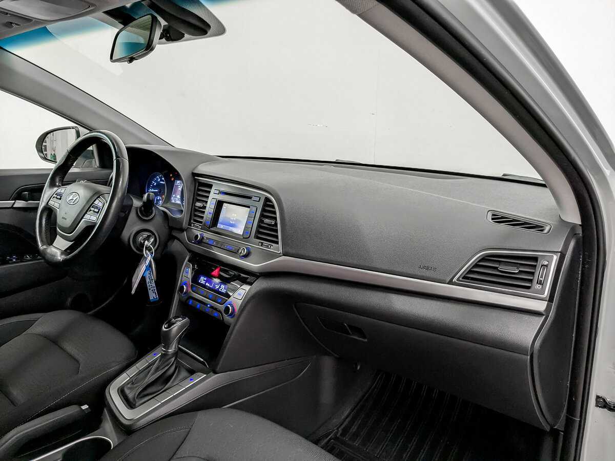 Hyundai Elantra б/у, 2017, Автоматическая. Фото: #10