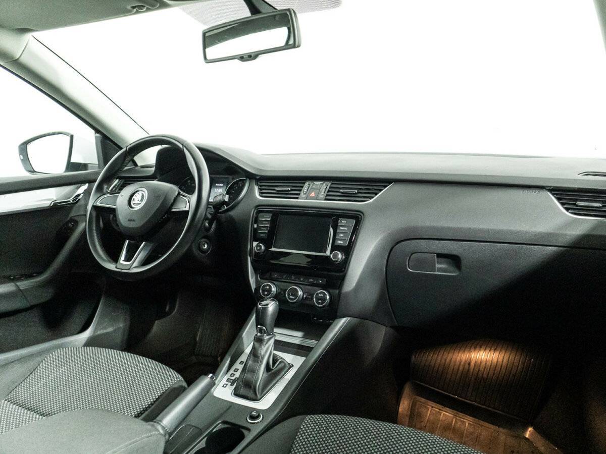 Skoda Octavia б/у, 2016, Роботизированная. Фото: #8