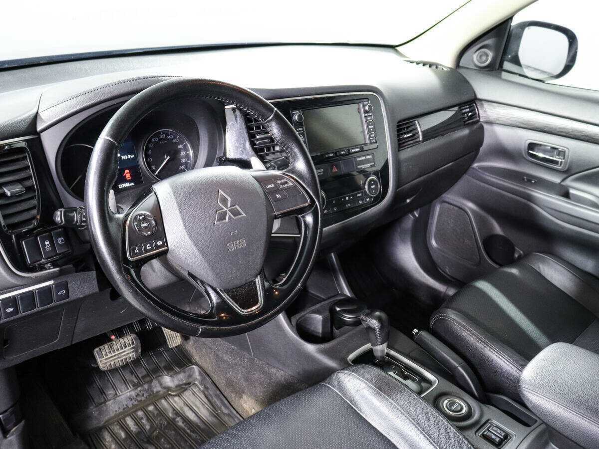 Mitsubishi Outlander б/у, 2015, Вариатор. Фото: #11
