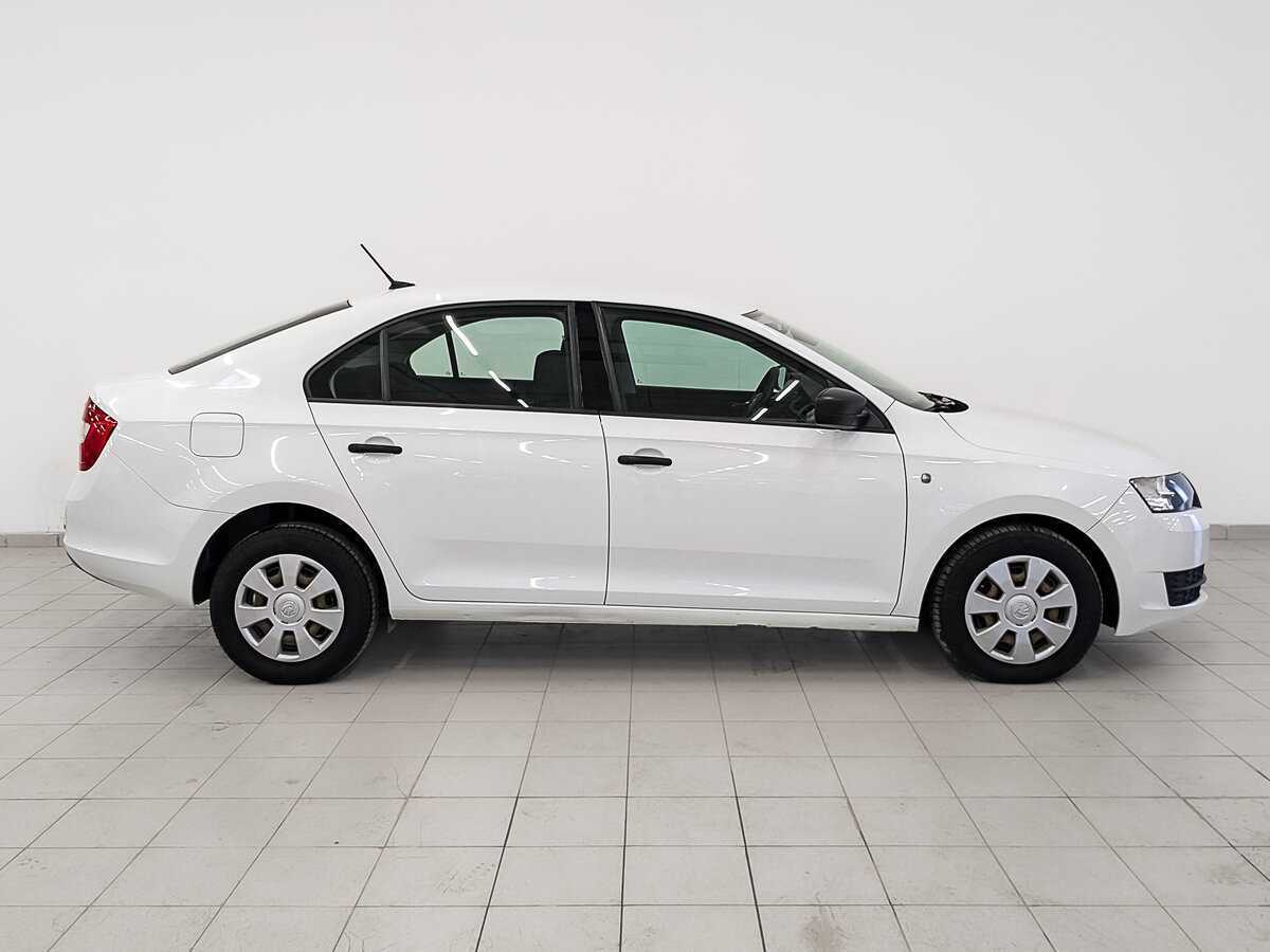 Skoda Rapid б/у, 2017, Механическая. Фото: #4