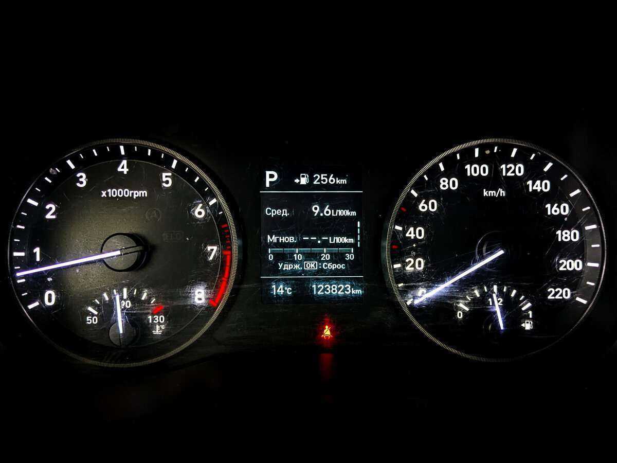 Hyundai Solaris б/у, 2018, Автоматическая. Фото: #12