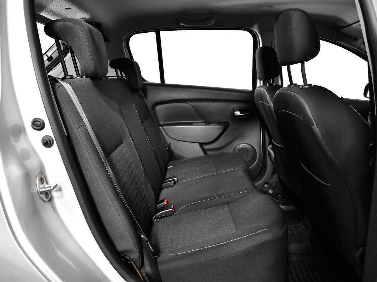 Renault Sandero б/у, 2015, Роботизированная. Фото: #9