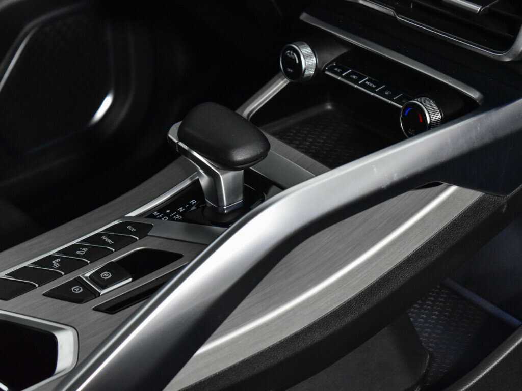 Geely Coolray б/у, 2022, Роботизированная. Фото: #15