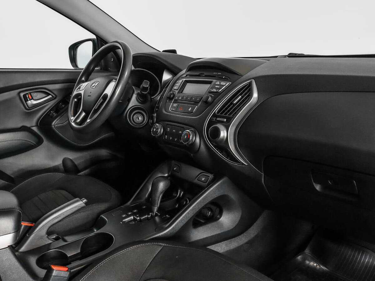 Hyundai ix35 б/у, 2014, Автоматическая. Фото: #10