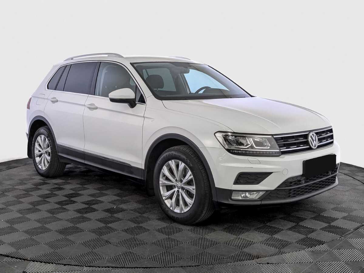 Volkswagen Tiguan б/у, 2017, Роботизированная. Фото: #2