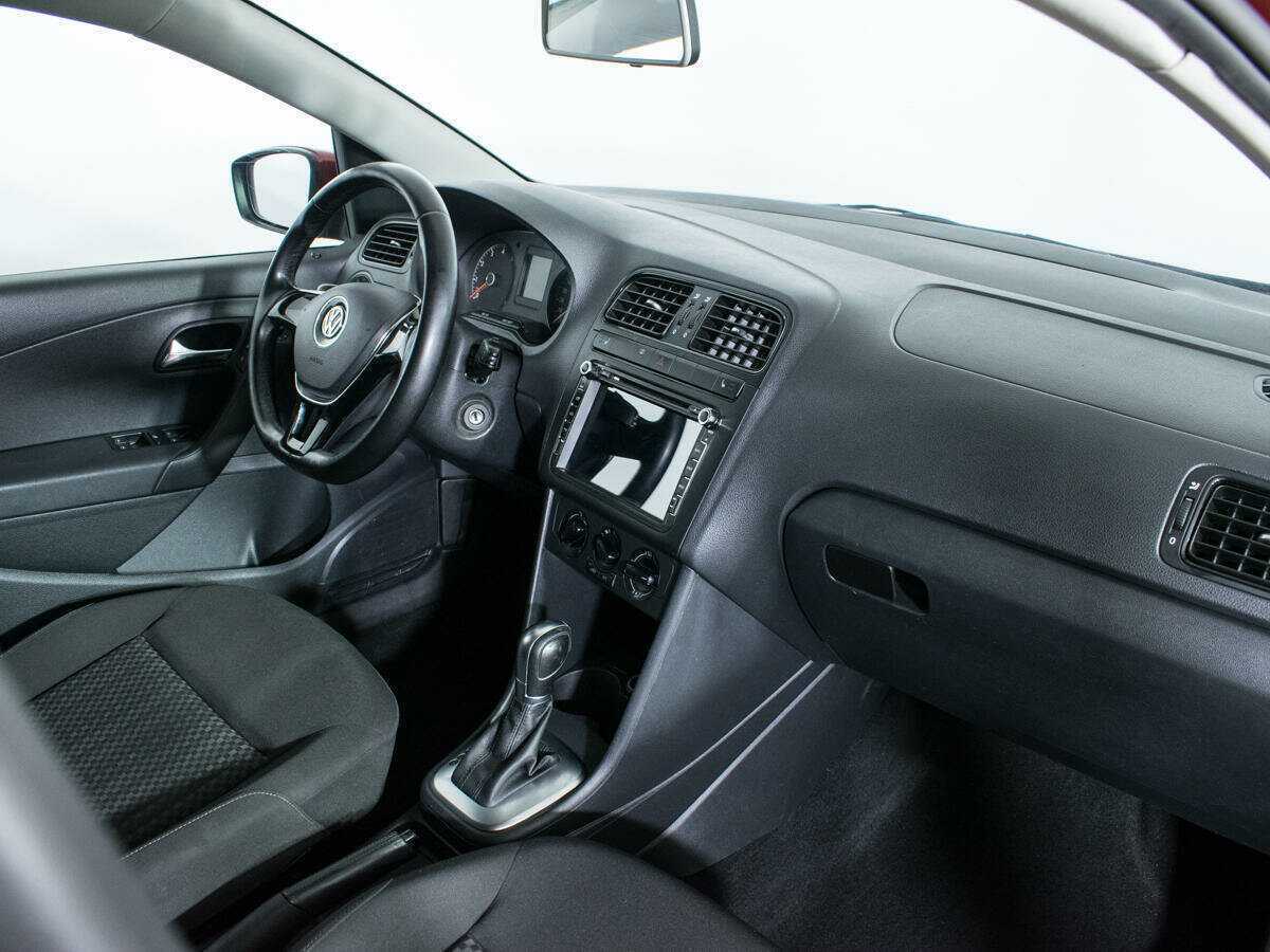 Volkswagen Polo б/у, 2016, Автоматическая. Фото: #8