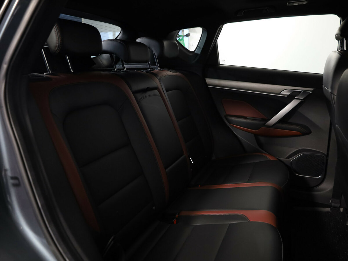 Geely Coolray б/у, 2022, Роботизированная. Фото: #12