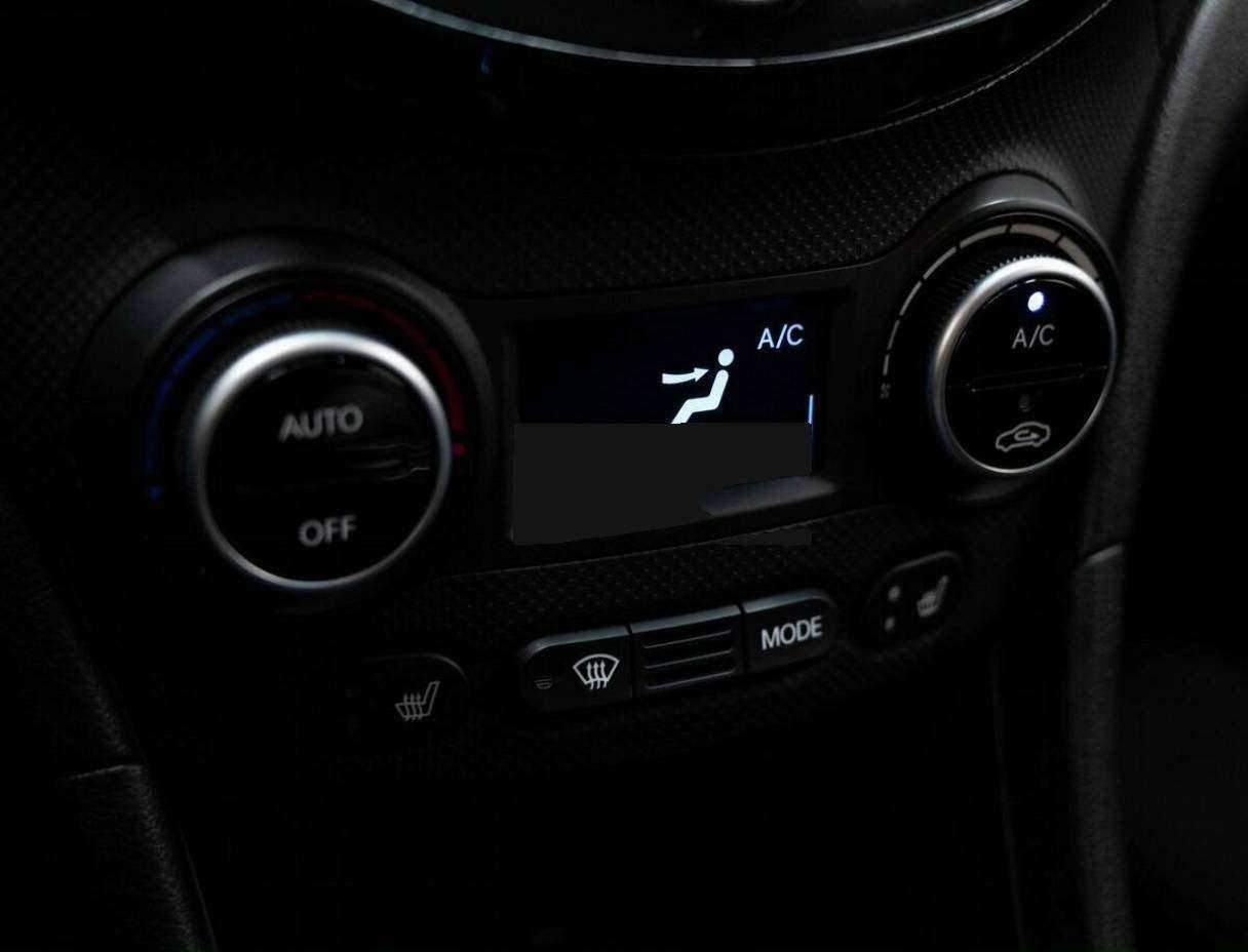 Hyundai Solaris б/у, 2016, Автоматическая. Фото: #18