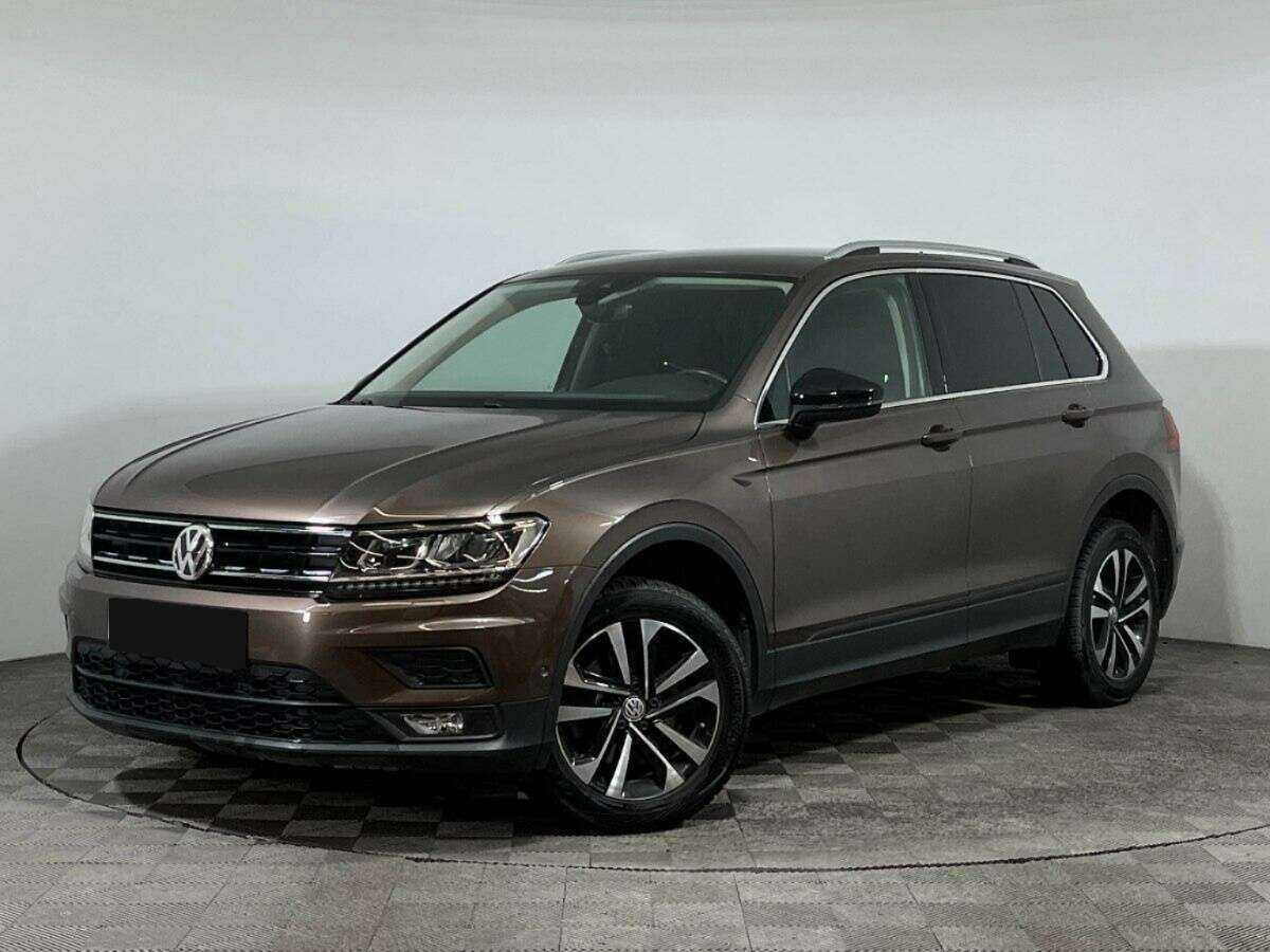 Volkswagen Tiguan б/у, 2019, Роботизированная. Посмотреть фото