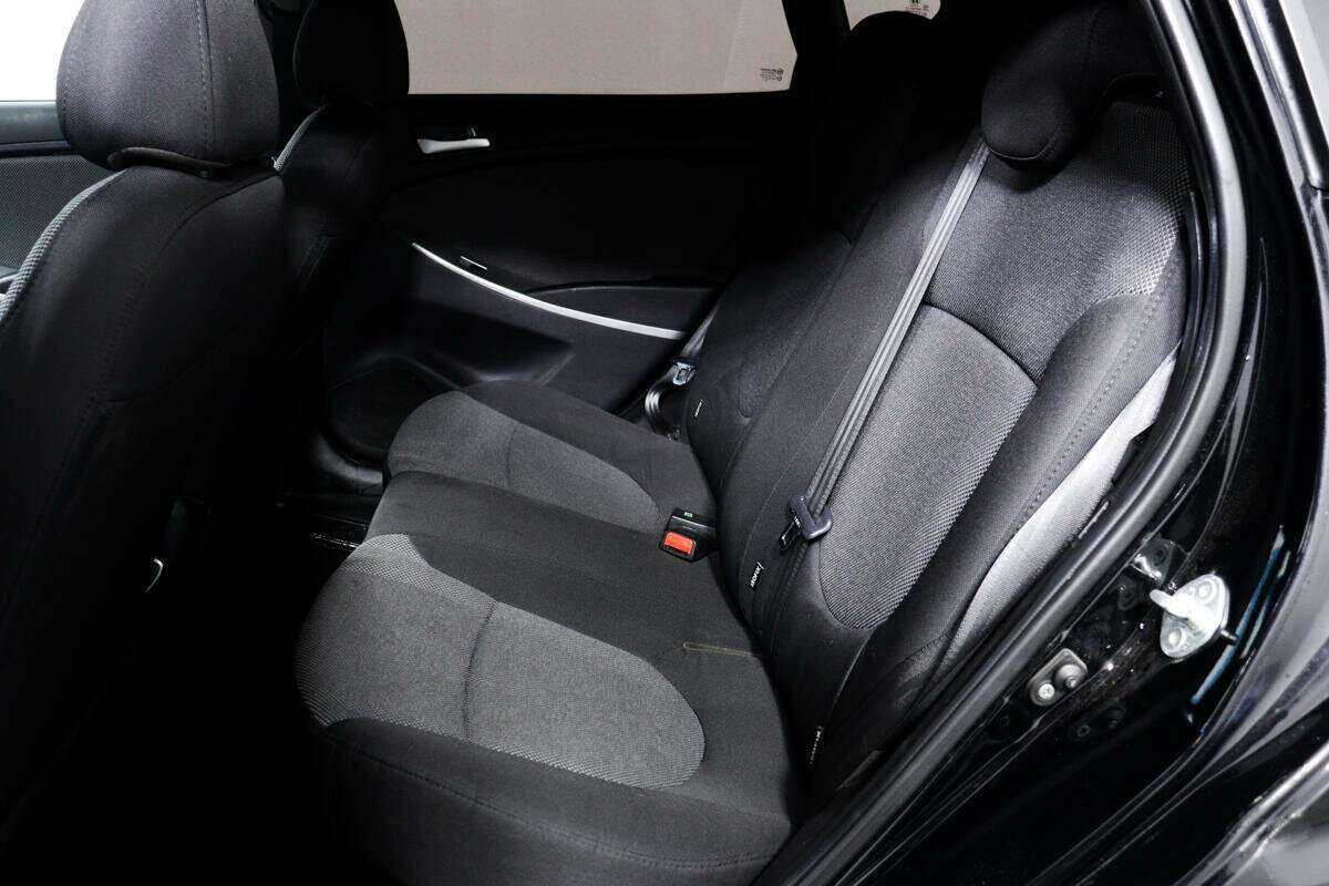 Hyundai Solaris б/у, 2012, Автоматическая. Фото: #11