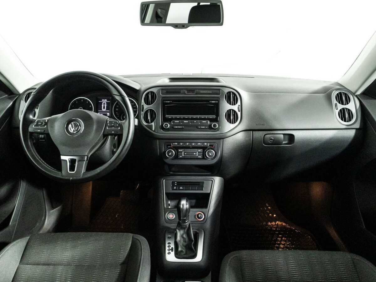 Volkswagen Tiguan б/у, 2015, Автоматическая. Фото: #12
